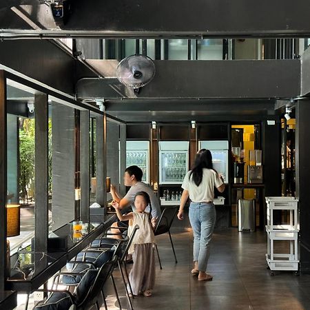 Por Santitham Hotel Chiang Mai Buitenkant foto