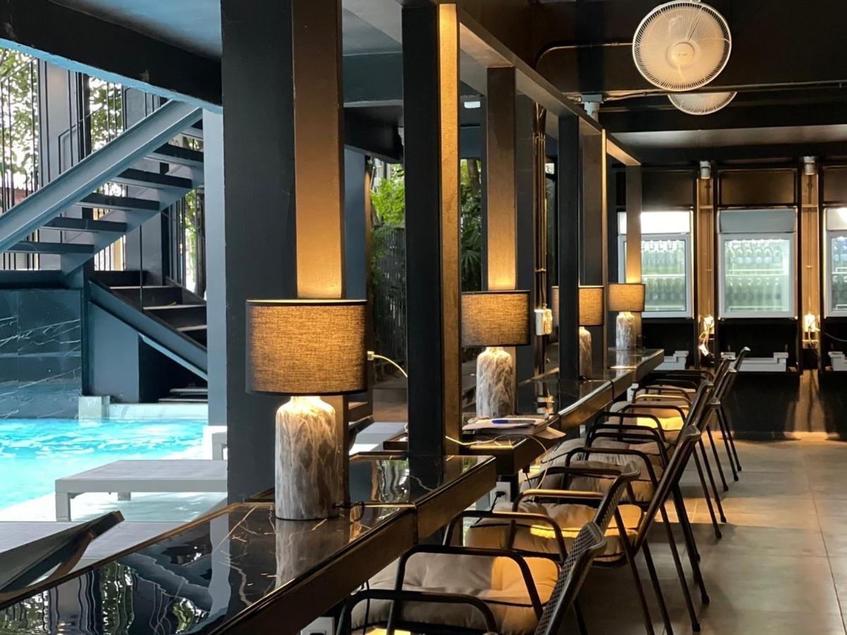 Por Santitham Hotel Chiang Mai Buitenkant foto