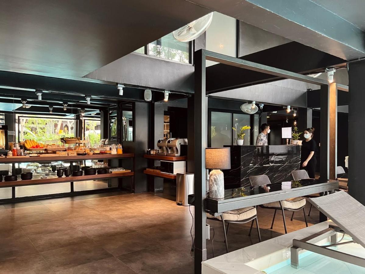 Por Santitham Hotel Chiang Mai Buitenkant foto