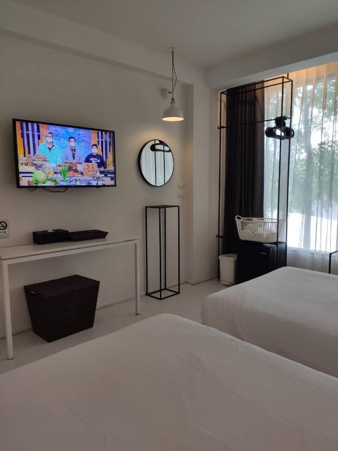 Por Santitham Hotel Chiang Mai Buitenkant foto