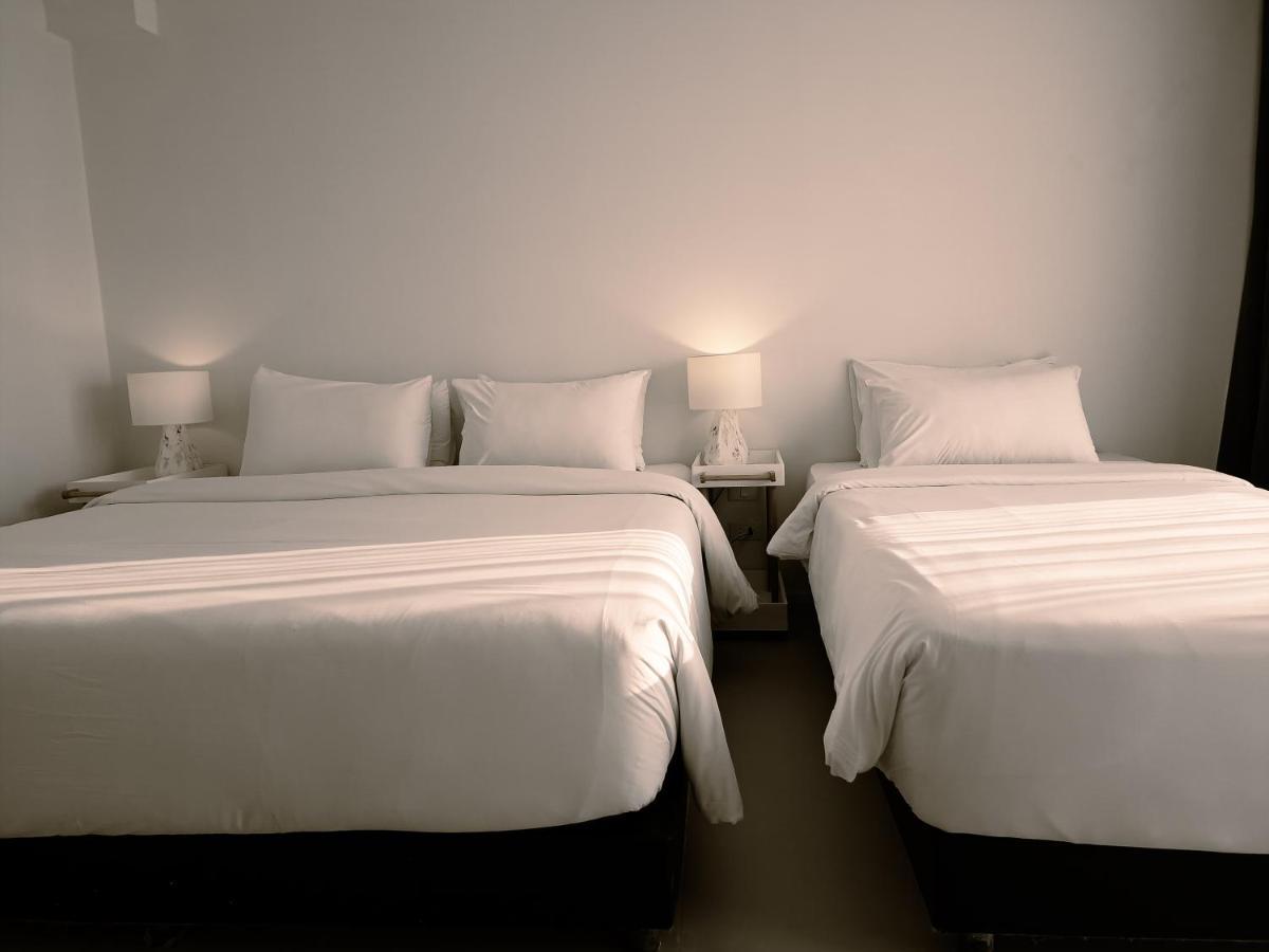 Por Santitham Hotel Chiang Mai Buitenkant foto