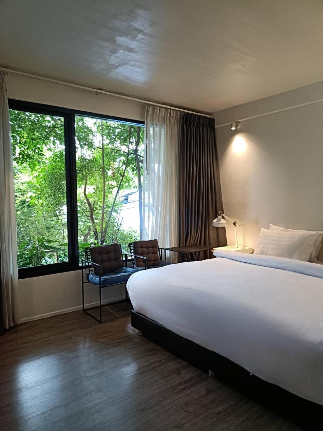 Por Santitham Hotel Chiang Mai Buitenkant foto